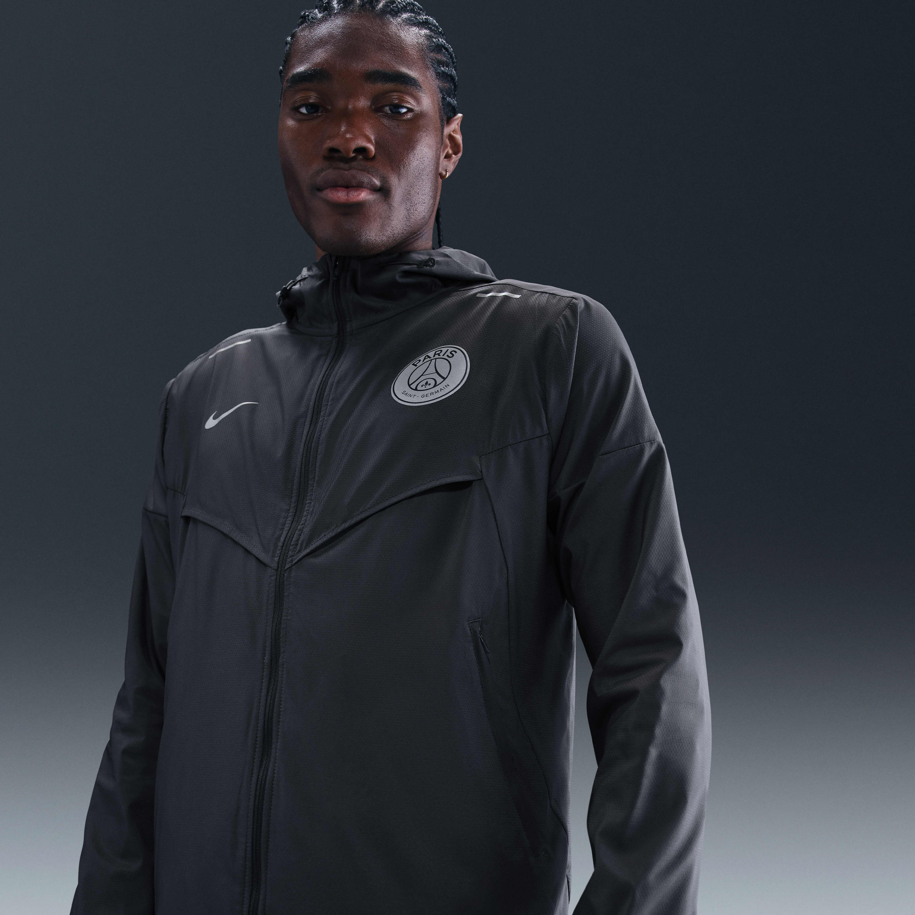 【USED】 NIKE PSG jacket setup gray Nike Paris Saint-Germain Impossibly Light Windrunner Men's